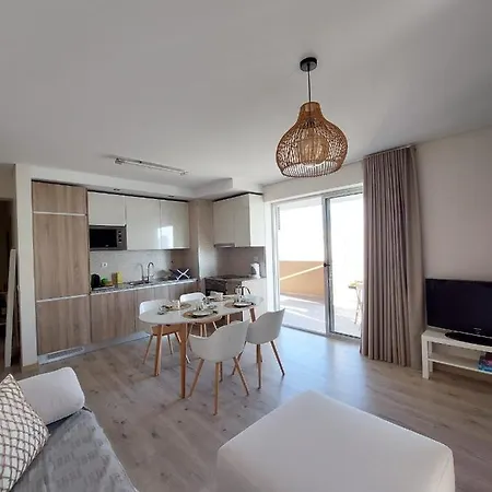 The Roof Elite * Портіман